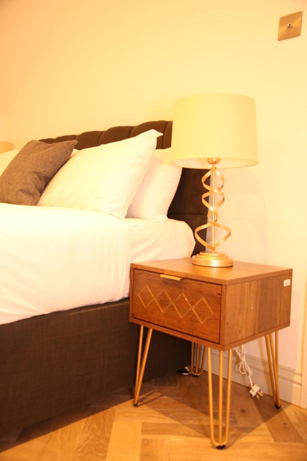 Star London Edgware Road 2-Bed Haven Apartment Bagian luar foto